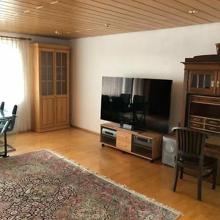 Fuer 4 Personen, 2 Schlafzimmer, 2 Parkplaetze, Wlan Apartment Konstanz