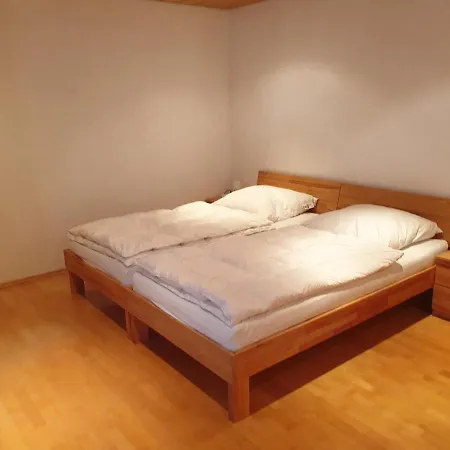 Fuer 4 Personen, 2 Schlafzimmer, 2 Parkplaetze, Wlan Kostnice