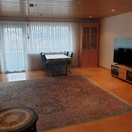 Apartmán Fuer 4 Personen, 2 Schlafzimmer, 2 Parkplaetze, Wlan