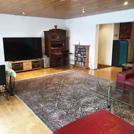 Fuer 4 Personen, 2 Schlafzimmer, 2 Parkplaetze, Wlan Apartmán