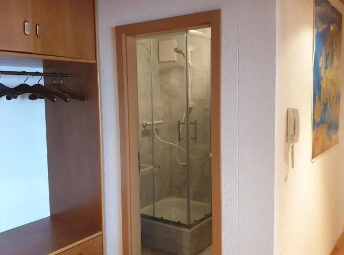 Fuer 4 Personen, 2 Schlafzimmer, 2 Parkplaetze, Wlan Appartement