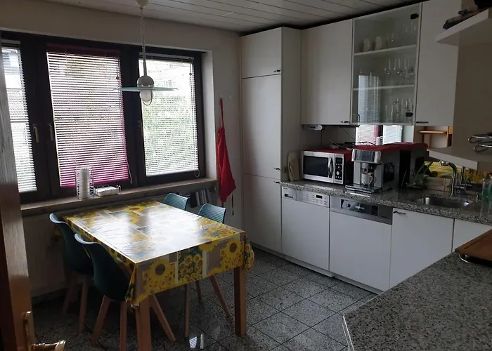 Apartamento Fuer 4 Personen, 2 Schlafzimmer, 2 Parkplaetze, Wlan *