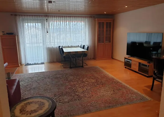 Appartement Fuer 4 Personen, 2 Schlafzimmer, 2 Parkplaetze, Wlan