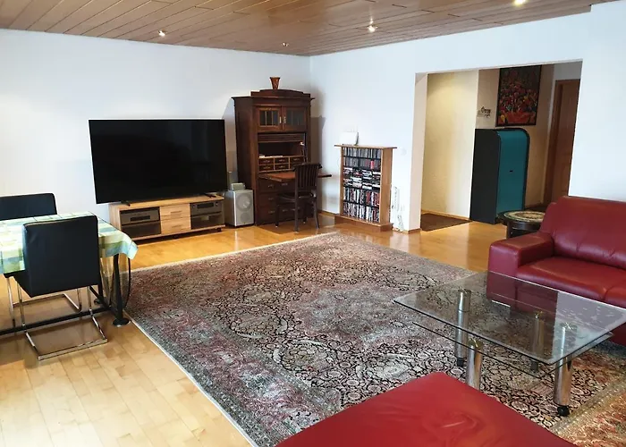 Fuer 4 Personen, 2 Schlafzimmer, 2 Parkplaetze, Wlan Appartement